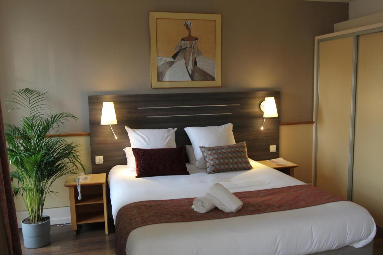 Hotel Cerise - Les Sources Luxeuil-Les-Bains Exterior photo