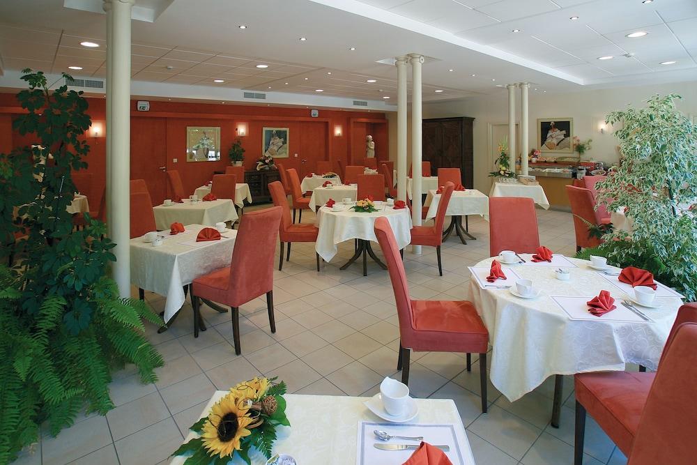 Hotel Cerise - Les Sources Luxeuil-Les-Bains Exterior photo