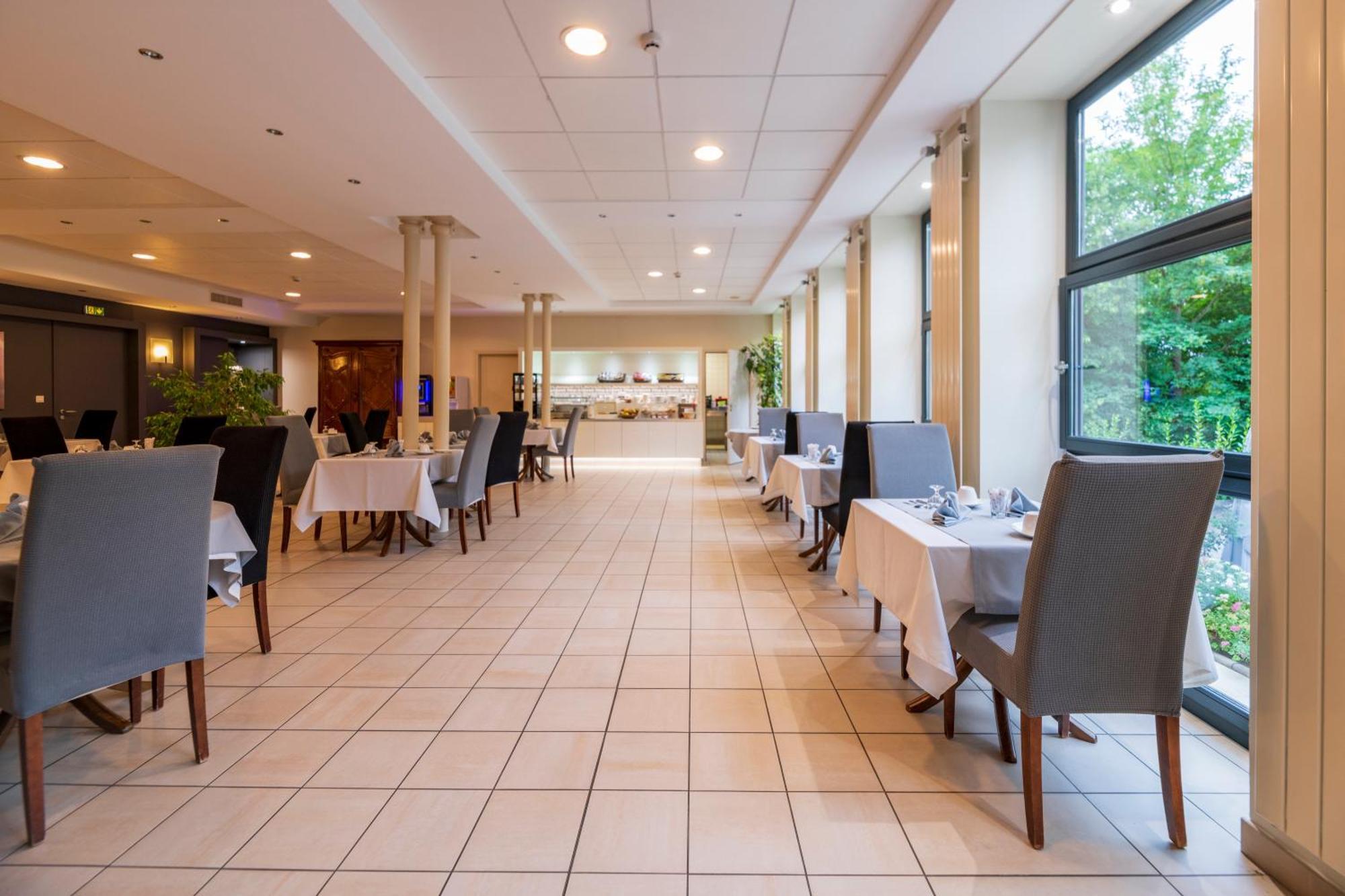 Hotel Cerise - Les Sources Luxeuil-Les-Bains Exterior photo