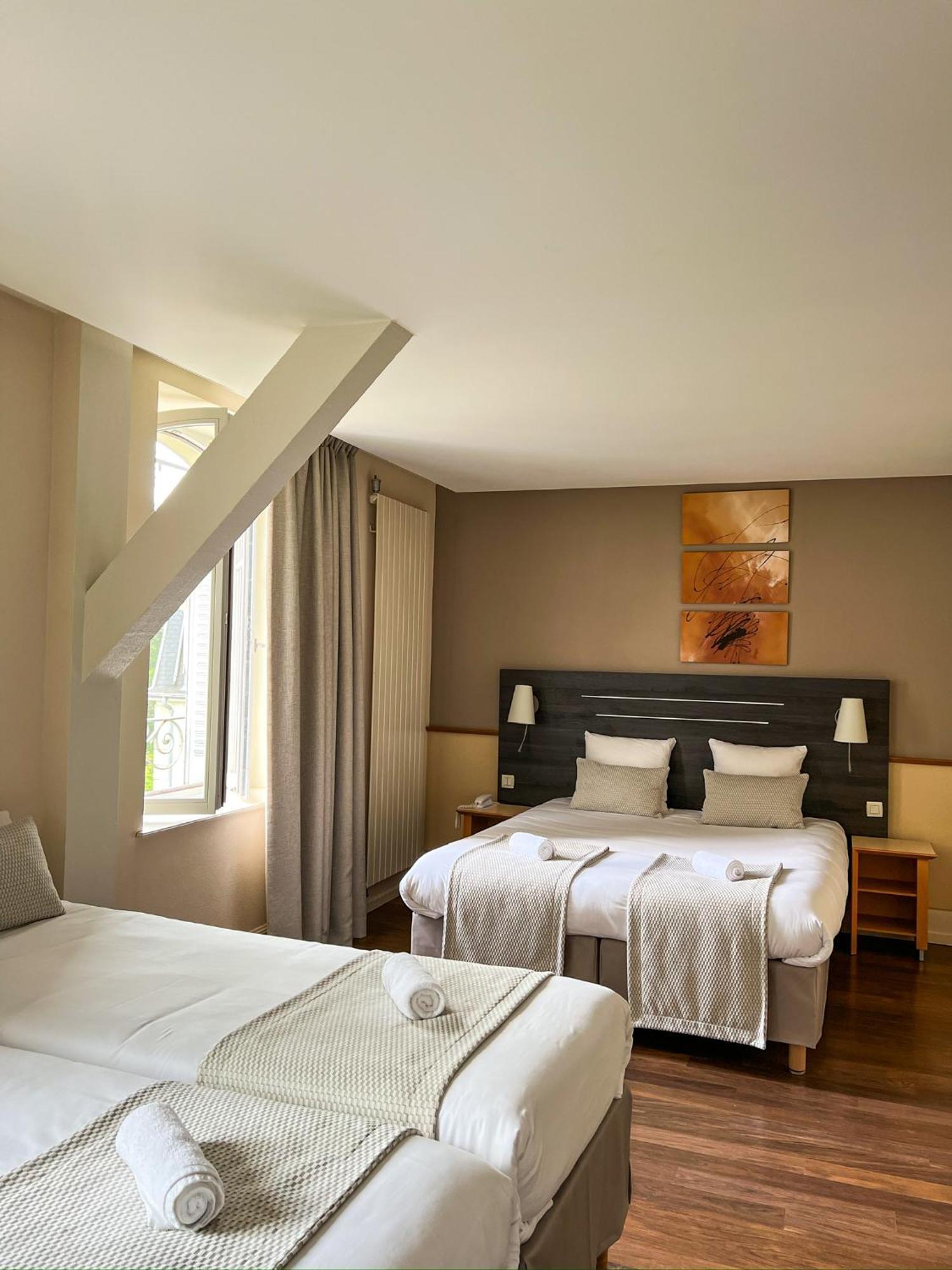 Hotel Cerise - Les Sources Luxeuil-Les-Bains Exterior photo